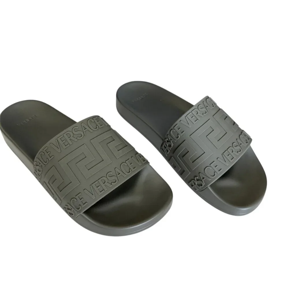 Versace 1006272 Men's Rubber Greca Gomma Pool Slide,‎ sizes 41